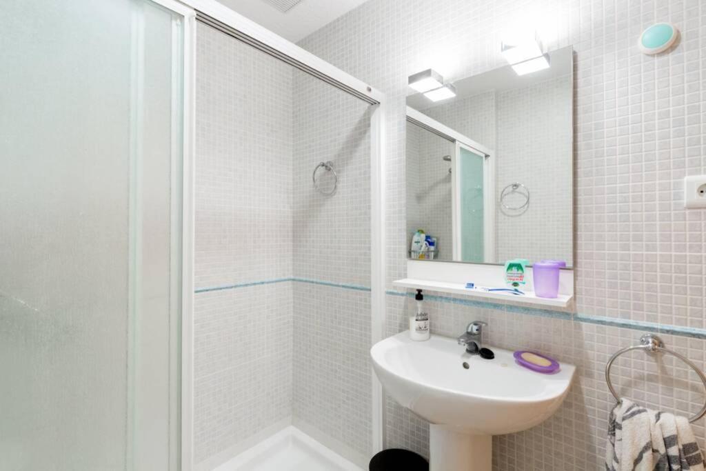 La Rapita - Apartamento De Dos Dormitorios Con Piscina Comunitaria Alcanar Luaran gambar