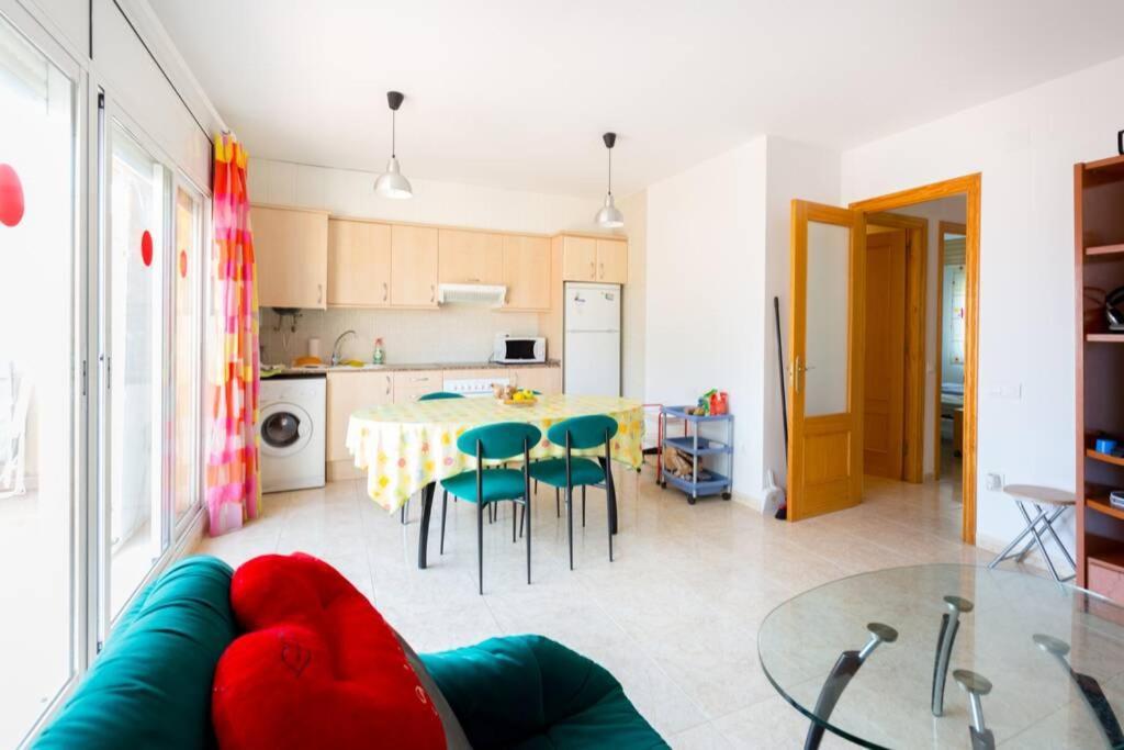 La Rapita - Apartamento De Dos Dormitorios Con Piscina Comunitaria Alcanar Luaran gambar