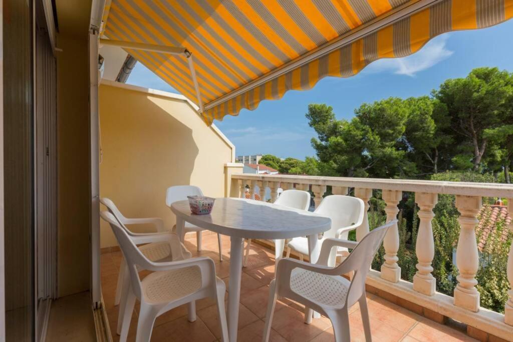 La Rapita - Apartamento De Dos Dormitorios Con Piscina Comunitaria Alcanar Luaran gambar